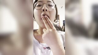 反差婊美女淫亂生活甄選 - 13