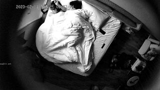 酒店偷拍 網紅模特兒臣服於我的大屌之下 掰開她的逼看看