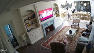 【攝影機偷拍】性癮少婦頻繁自慰 每月高達二十次！！-10