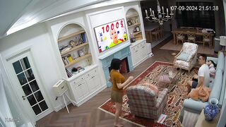 【攝影機偷拍】性癮少婦頻繁自慰 每月高達二十次！！-03