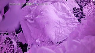 高顏值小情侶完美激情做愛 被全程偷拍毫無察覺4