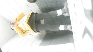 【廁拍】全景前拍 後拍極品小姐姐2