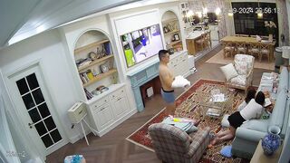 【攝影機偷拍】性癮少婦頻繁自慰 每月高達二十次！！-01