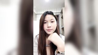 童顏巨乳反差嫩妹裸舞誘惑 晃動大奶特寫展示粉穴2