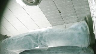 【廁拍】全景前後雙角度 極品刮毛騷貨 -19