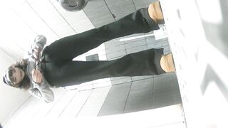 【廁拍】全景前拍 後拍極品小姐姐3