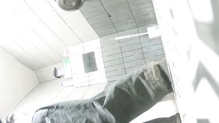 【廁拍】全景前拍 後拍極品小姐姐3