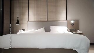 小寶尋花 綠裙長相甜美 胸前紋身妹，舌吻調情口交上位騎坐抽插，後入快速猛操